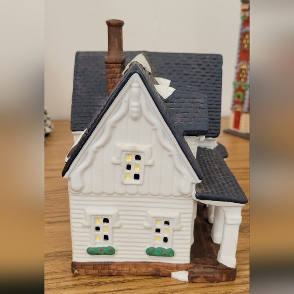 Heritage Heartland Valley Village Dickens Porcelain  Victorian Farm Hous… - Picture 3 of 6